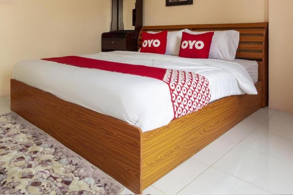 Oyo 75356 Thipsiri Lodge Csiangmaj Kültér fotó