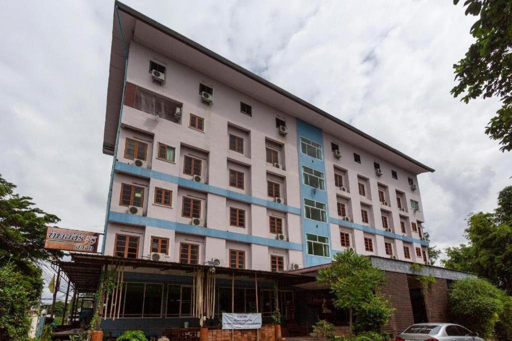 Oyo 75356 Thipsiri Lodge Csiangmaj Kültér fotó